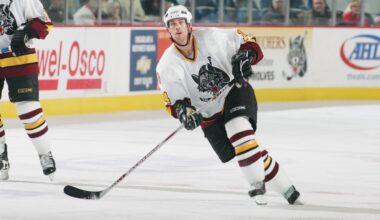 William "Billy" Tibbetts playing with the minor league Chicago Wolves in December 2005.