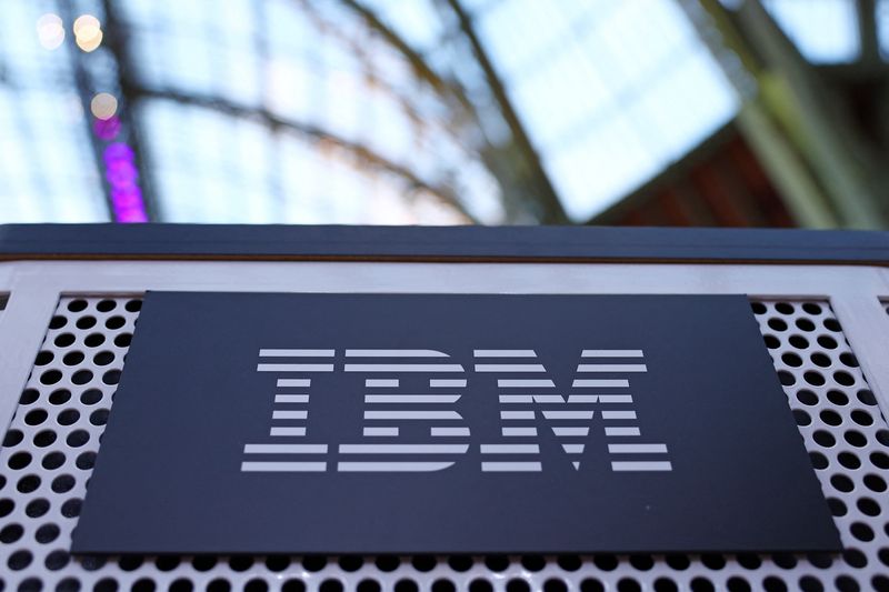 IBM tops quarterly estimates on hybrid cloud growth