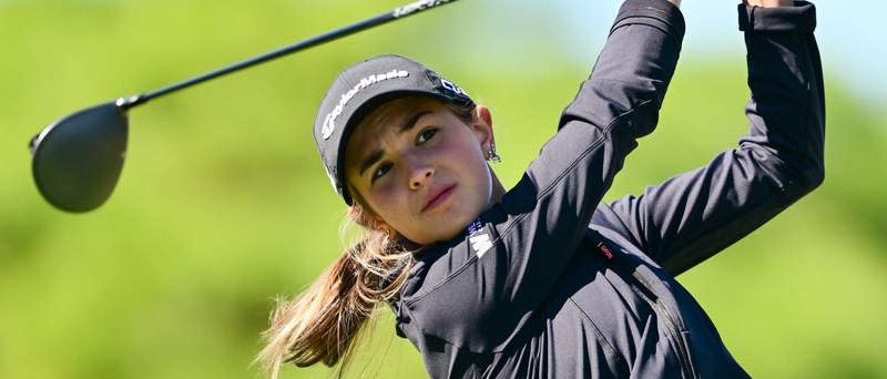BELLEAIR, FLORIDA - NOVEMBER 12: Amateur Kai Trump of the United States plays a shot from the 16th tee prior to The ANNIKA driven by Gainbridge at Pelican 2025 at Pelican Golf Club on November 12, 2025 in Belleair, Florida. (Photo by Julio Aguilar/Getty Images) ©(Photo by Julio Aguilar/Getty Images)