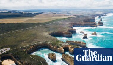 ‘A history of the Earth’: Twelve Apostles revealed to be as old as 14m years | Environment