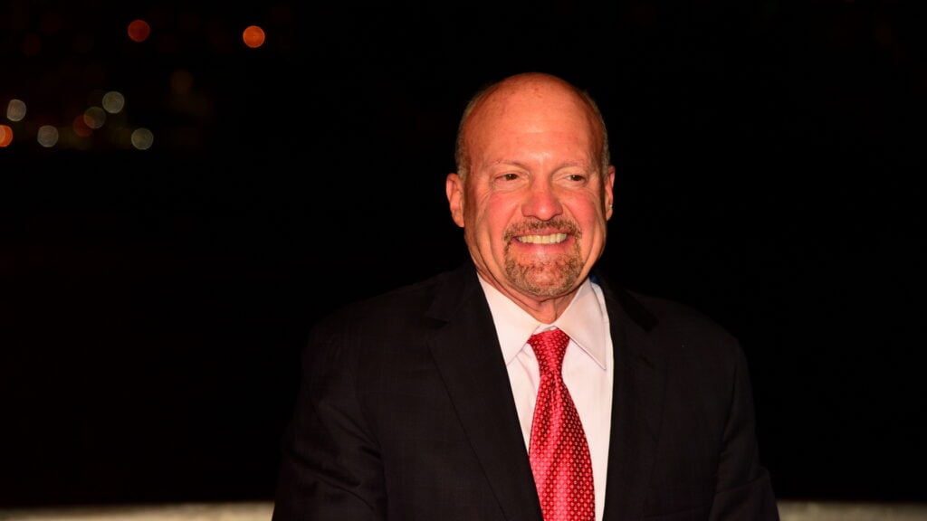 Jim Cramer Says He Wishes Allbirds People 'Luck' In Their AI Pivot But 'Things Have Gone Too Far' As Stock Drops Overnight After 582% Rally