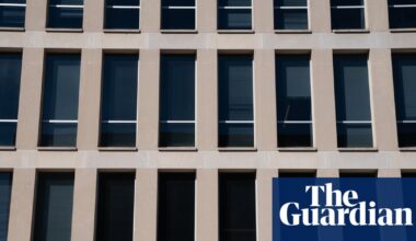 Federal judge halts White House effort to collect university data on applicants’ race | US universities
