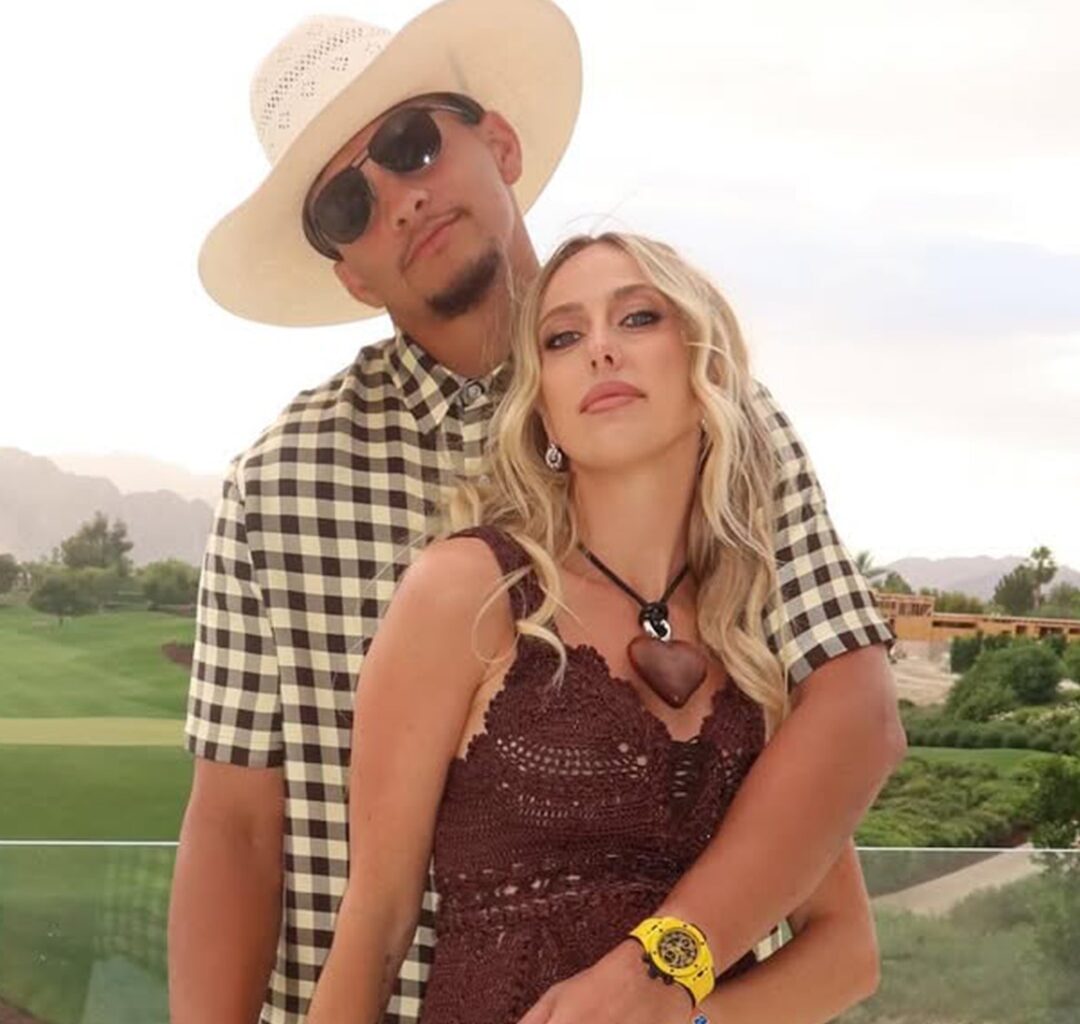 Brittany Mahomes, Patrick Mahomes Cheeky Stagecoach Pics