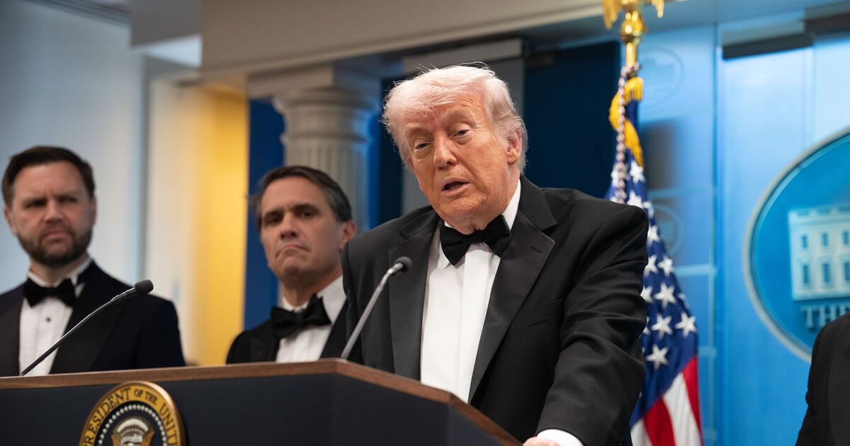 Fox News halts for breaking news as Trump shares update on shooting - TV - Entertainment