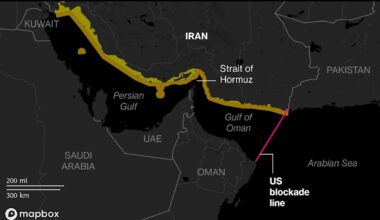 Oil Rises as Stalled US-Iran Peace Talks Keep Hormuz Strait Shut