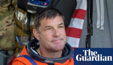 Canadian astronaut’s bon mots help heal wounds from French language row | Canada