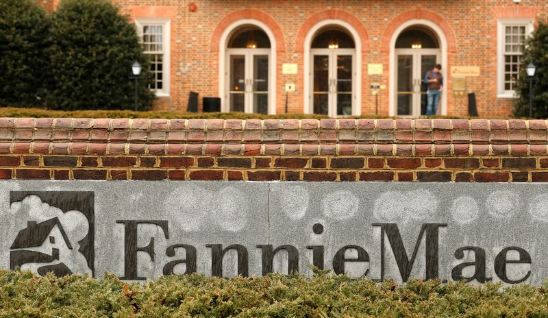 Fannie, Freddie to accept 'predictive' credit scores, US officials say