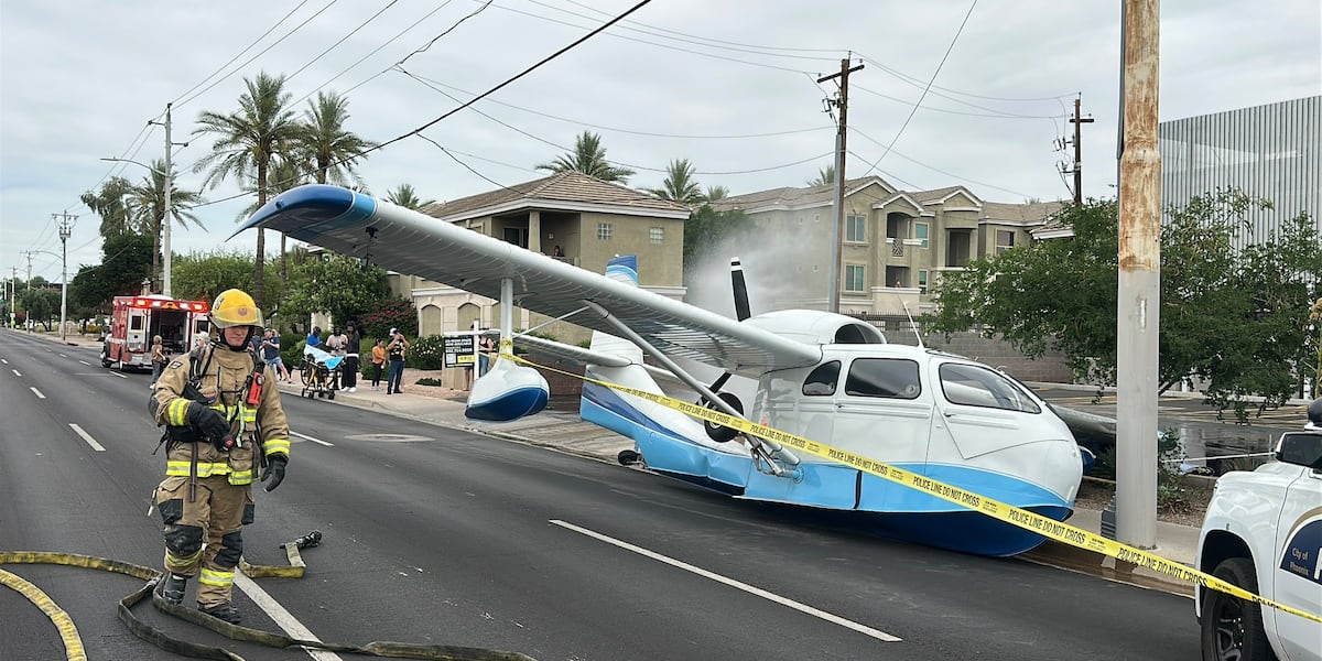 Small plane crashes near busy central Phoenix intersection; no injuries