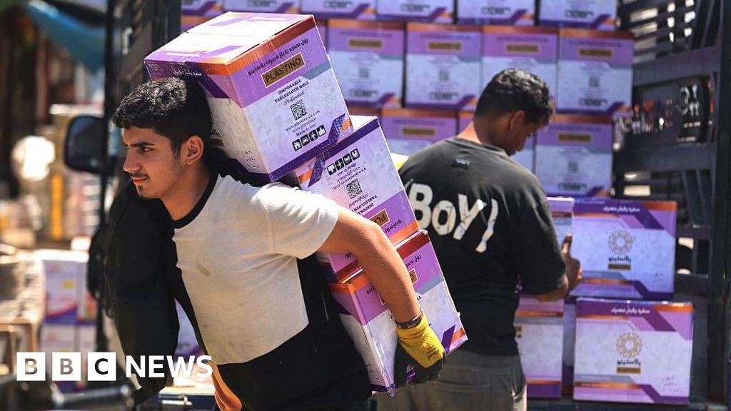 IMF warns global economy at risk of recession if Iran war persists - BBC