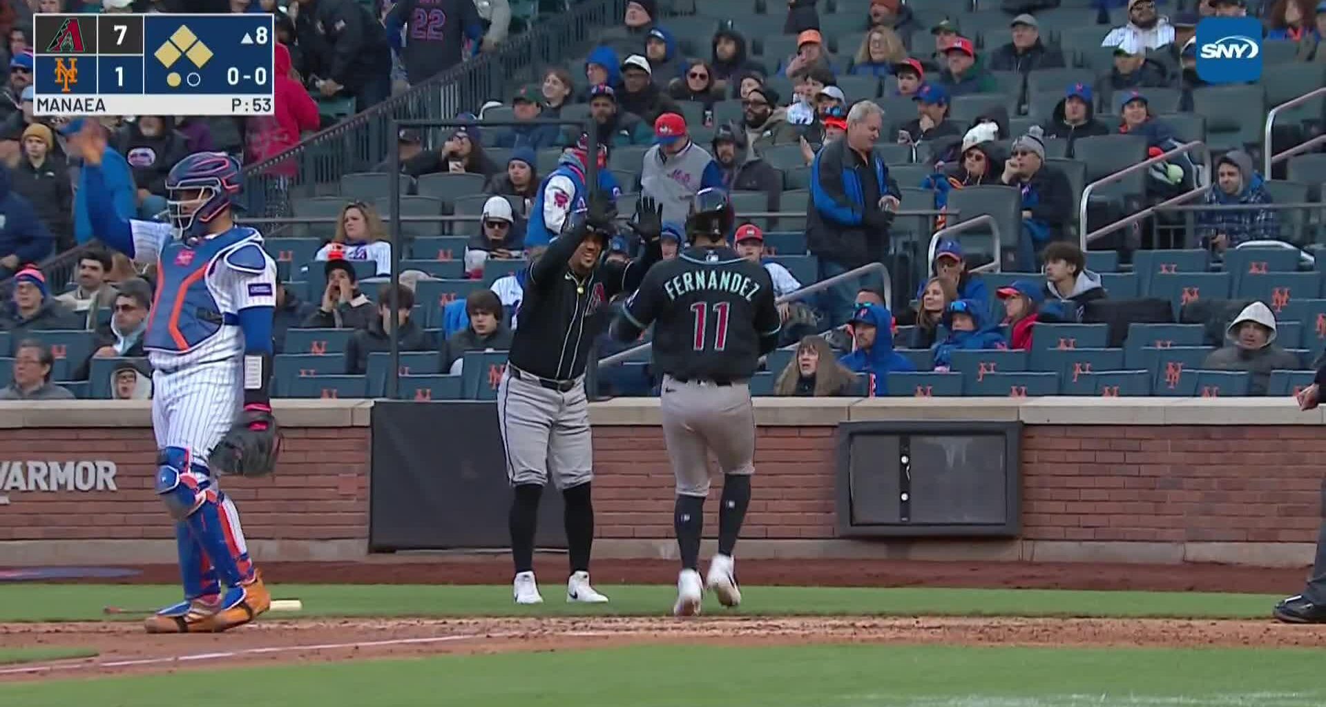 Corbin Carroll's 3 extra-base hits lead the Diamondbacks to a 7-2 win over the Mets