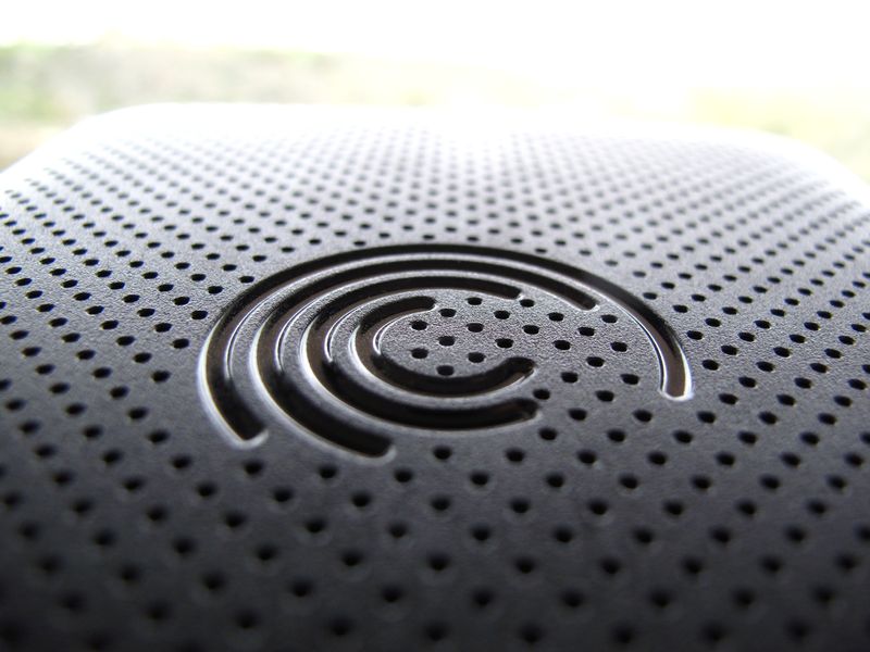 Storage stocks jump as Seagate's upbeat forecast fuels confidence in AI spending