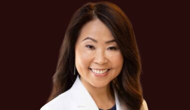 4 Healthy Aging Habits a Longevity Doctor Follows Most Days