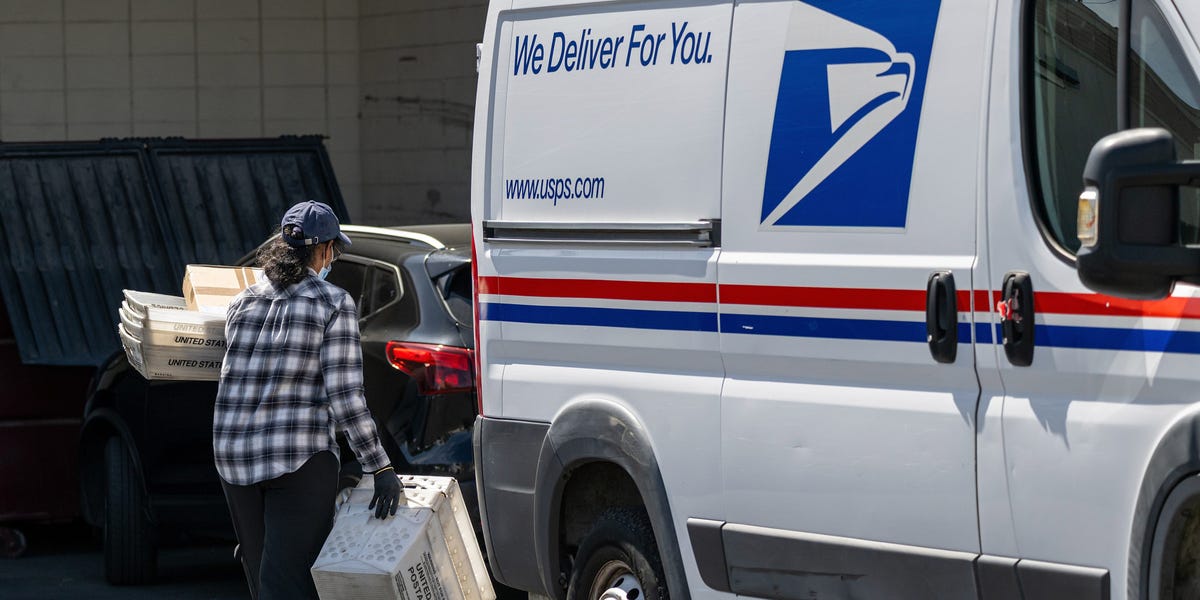 USPS to Suspend Payments to Employee Pension Plan to Free up Cash