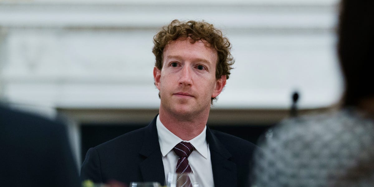 Meta Employees Face a Tough Choice: Hustle or Hunt