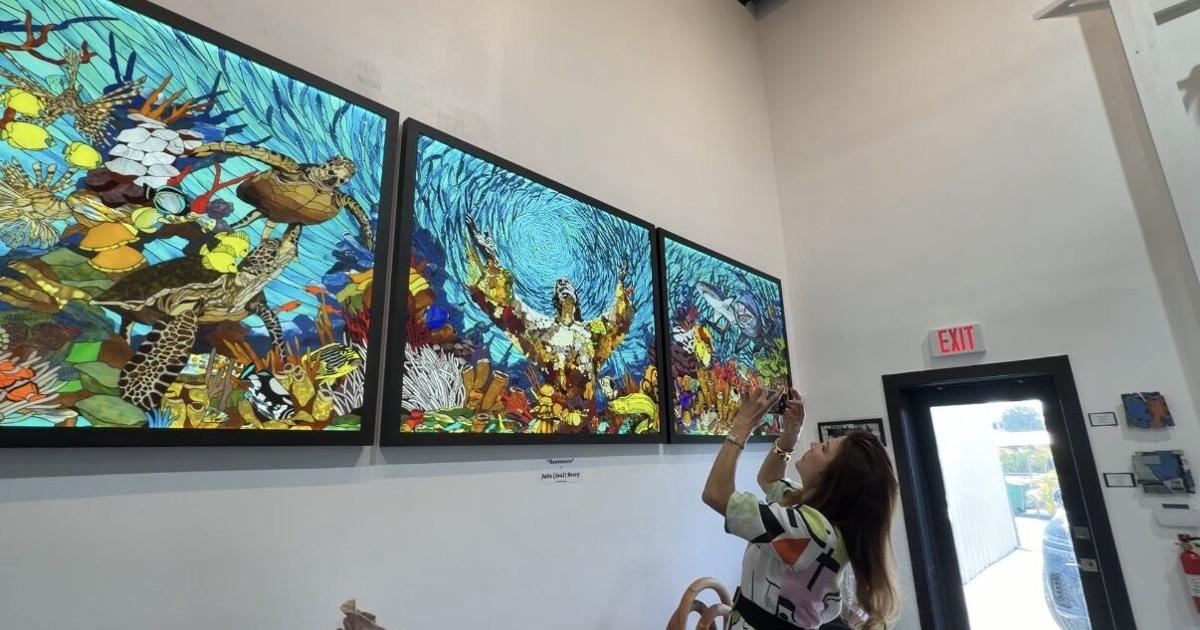 Naples gallery unveils massive glass masterpiece after years in storage | Collier County