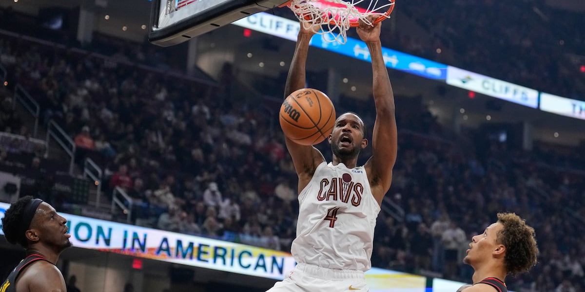 Donovan Mitchell and Evan Mobley help Cavaliers hold off Hawks 122-116