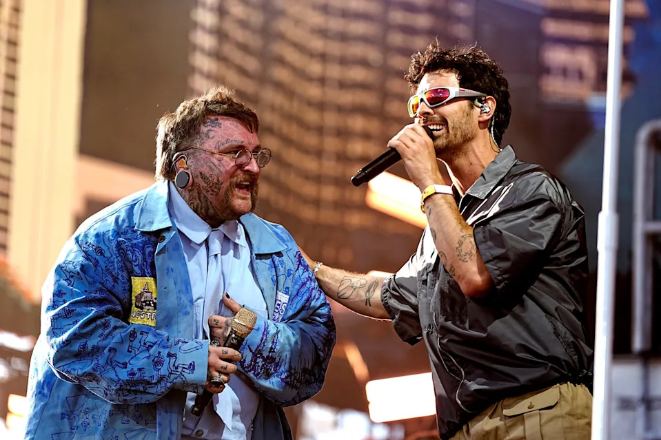 Joe Jonas joins Teddy Swims on the Coachella Stage during the Coachella Valley Music and Arts Festival in Indio, Calif., on Friday, April 10, 2026.