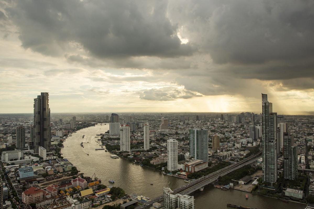 Thailand Mulls Higher Public Debt for $30 Billion Borrowing