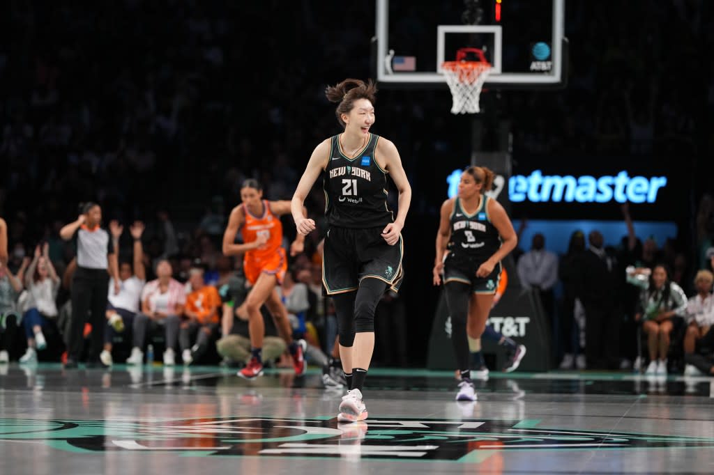 Han Xu celebrates during the game against the Connecticut Sun on September 1, 2023 in Brooklyn, New York. NBAE via Getty Images