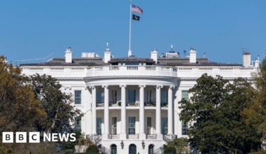 White House staff warned not to place bets on prediction markets - BBC