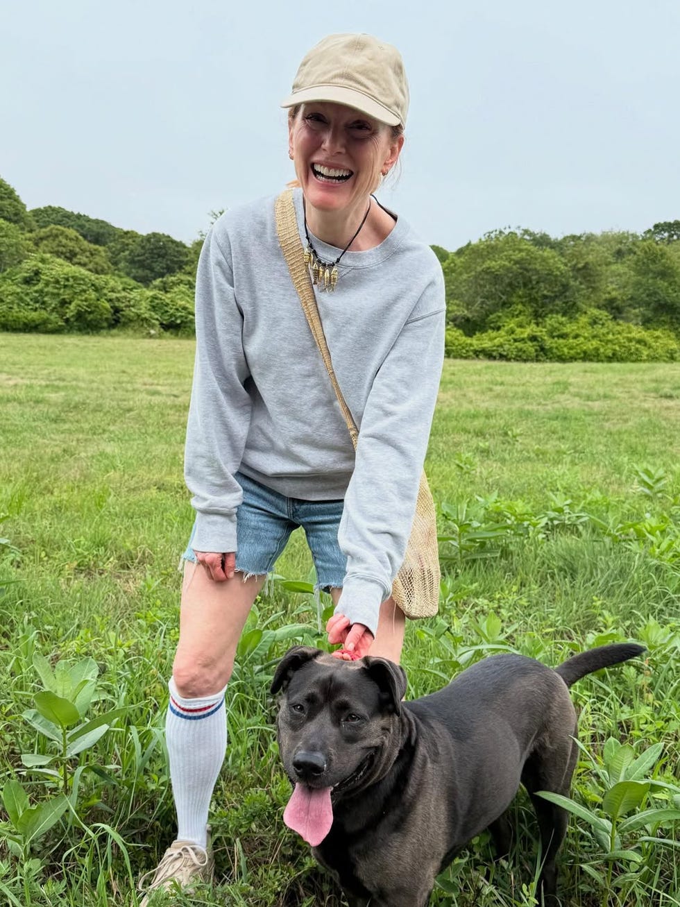 julianne moore walking backwards