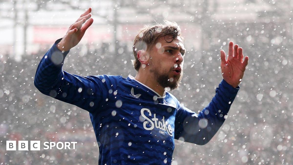 Brentford 2-2 Everton: Kiernan Dewsbury-Hall rescues point for Toffees after Igor Thiago's double