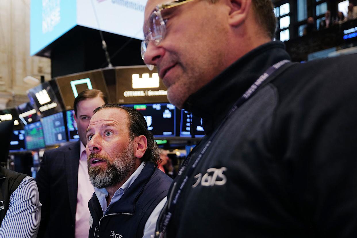 Traders work on the floor of the New York Stock Exchange (NYSE) on March 31, 2026. (Spencer Platt / Getty Images)
