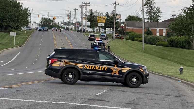 Police respond to Deerfield Township shopping center after Brink's truck robbery