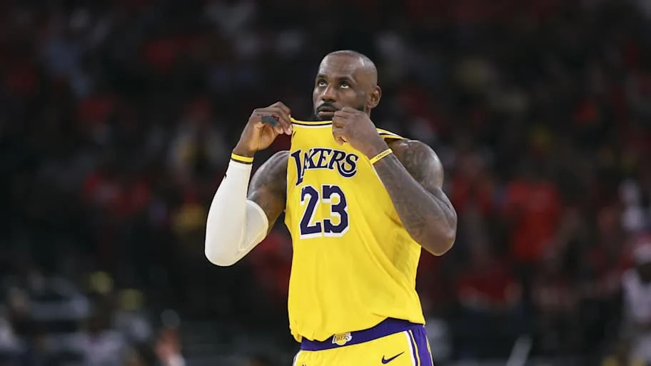 LeBron James - Los Angeles Lakers