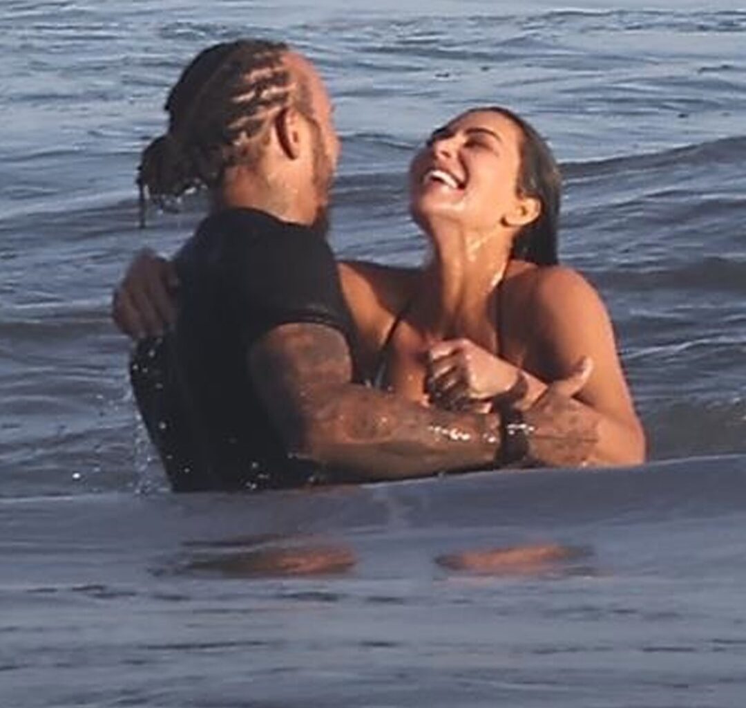 Kim Kardashian, F1 Driver Lewis Hamilton Kissing Beach Photos