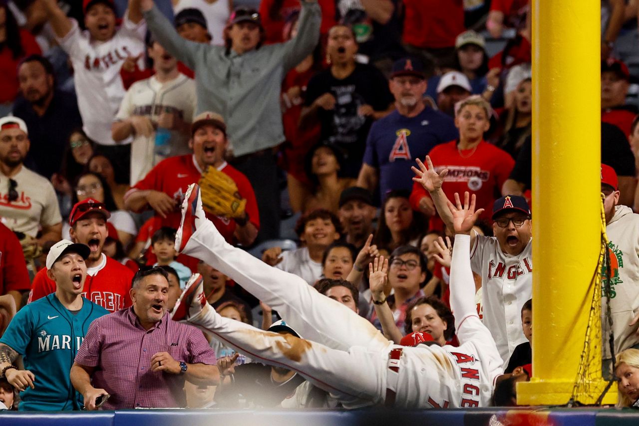 Jo Adell robs 3 homer in what Torii Hunter calls the `greatest defensive game I've ever seen'