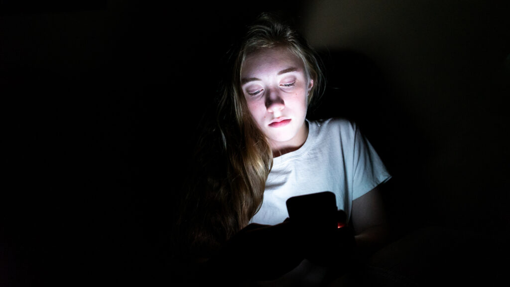 Voice chatbots present greater risk to mental health