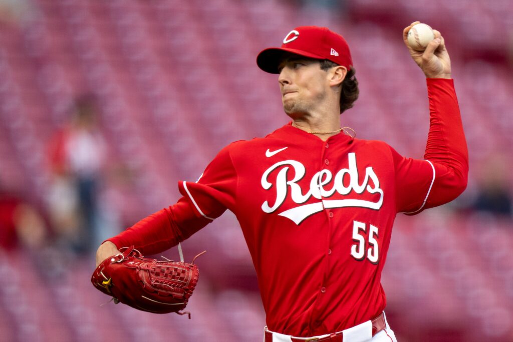 Reds Place Brandon Williamson On Injured List