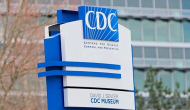 US officials nix publication of COVID vaccine effectiveness study