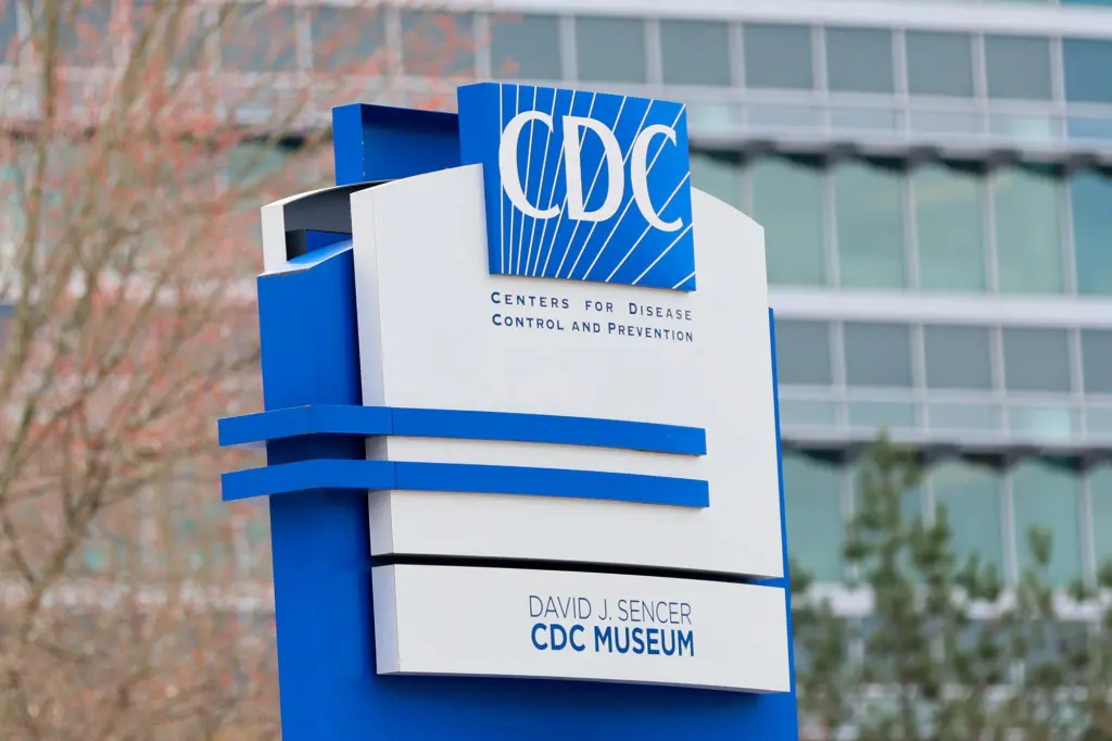 US officials nix publication of COVID vaccine effectiveness study