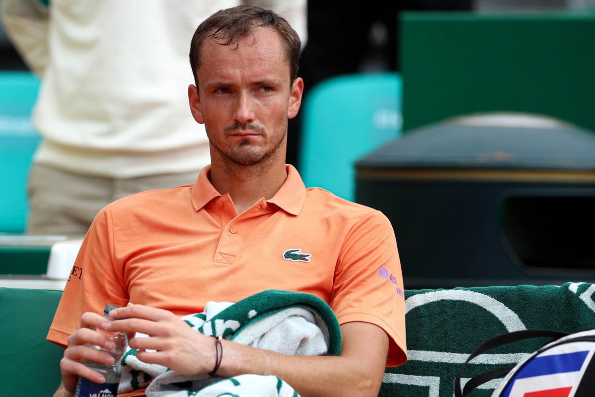 Daniil Medvedev served first career double bagel by Matteo Berrettini at Monte Carlo Masters