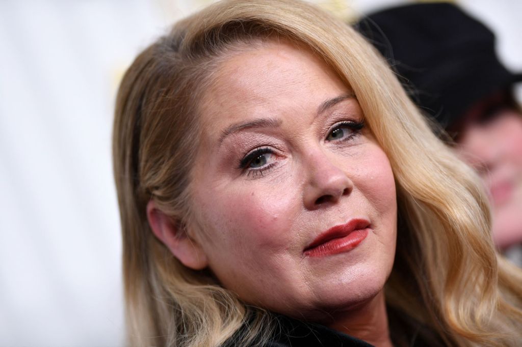Actress Christina Applegate reportedly has been hospitalized since late March – Chicago Tribune