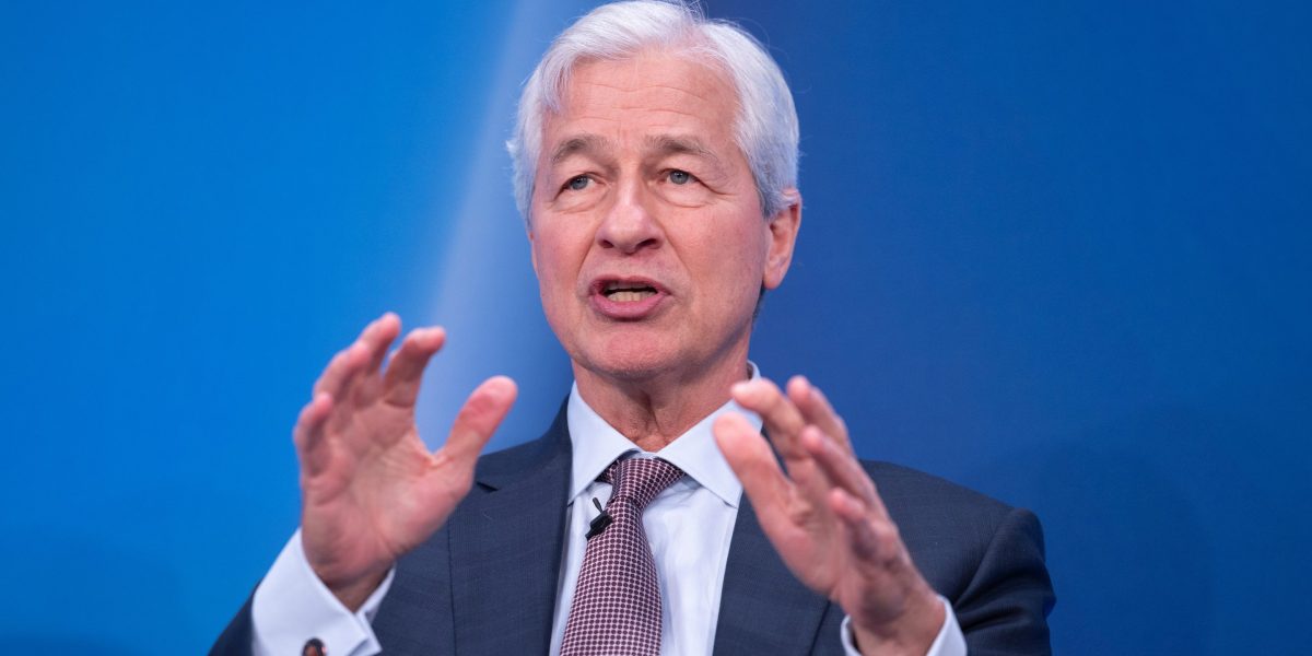 JPMorgan CEO Jamie Dimon predicts AI will cut the workweek down to 3.5 days