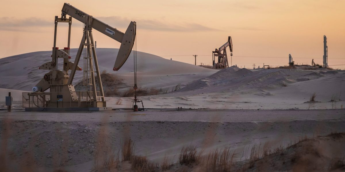 U.S. oil producers aren't coming to the rescue despite high prices as mistrust and chaos hit outlook