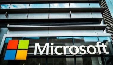 Microsoft is officially killing its Outlook Lite app next month