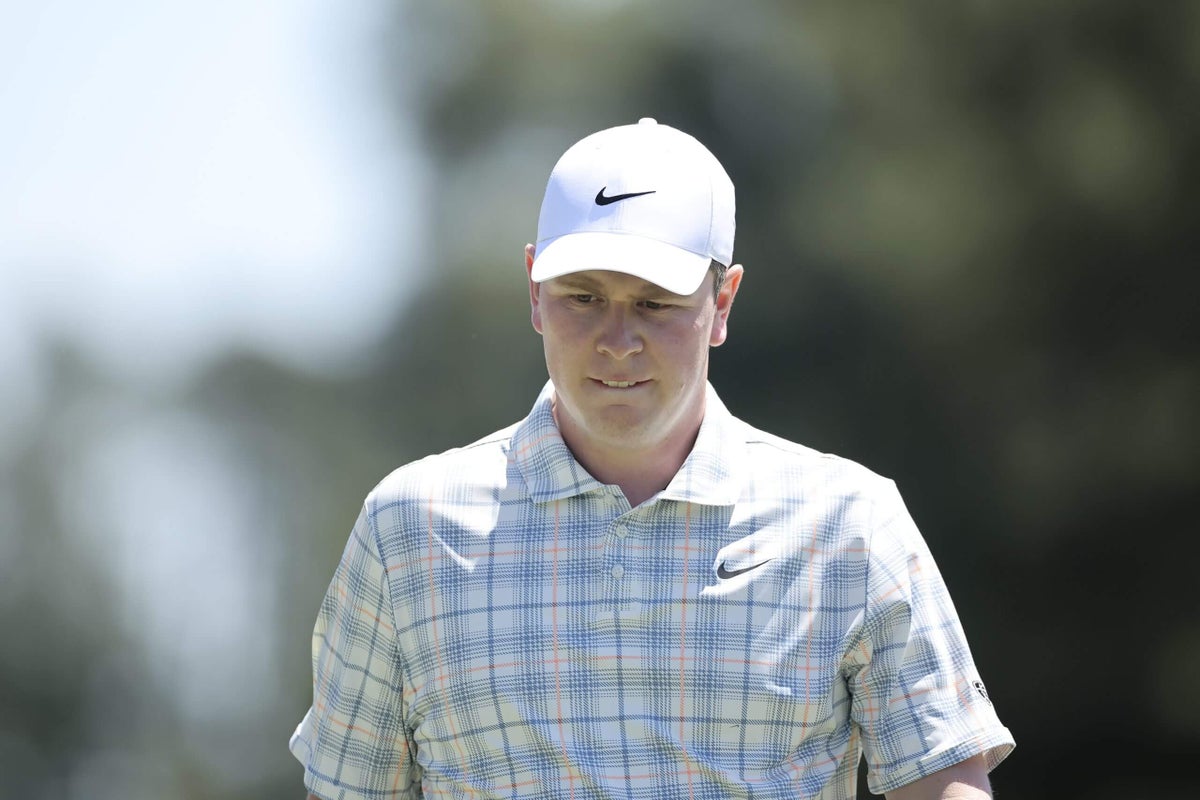 Robert MacIntyre flips middle finger towards Masters green