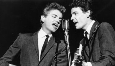 The Everly Brothers Had a Big Hit With This Innocent Song, Even Though It Was Banned at Some Radio Stations