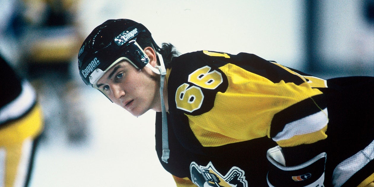 The best season a player from each NHL team had while missing the playoffs