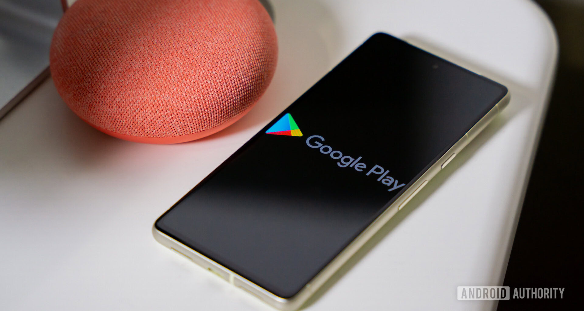 Google Play Store logo on smartphone stock photo (6)