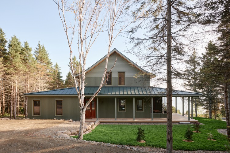 Le Grand Bercail House / L. McComber  - Exterior Photography