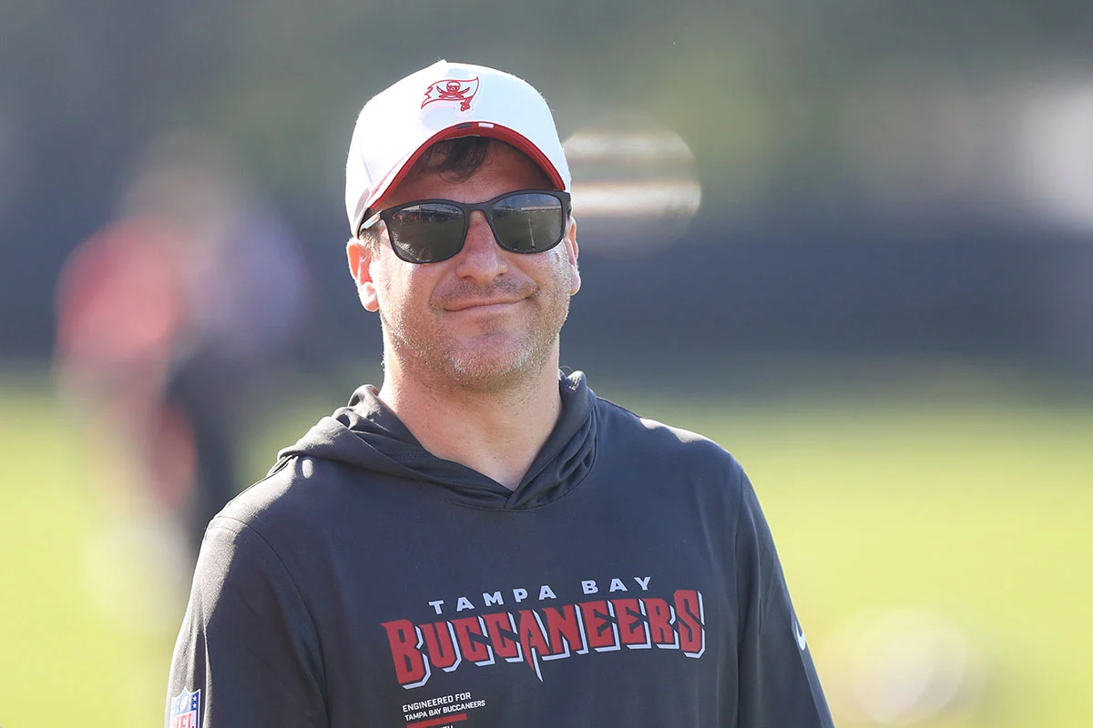 Bucs Assistant Gm Mike Greenberg