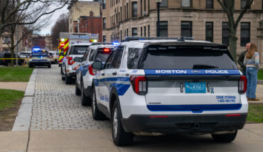 BREAKING: Suspect shot, multiple officers injured in incident on Hemenway Street