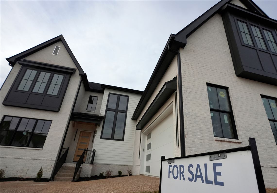 U.S. home sales fall in March, marking a slow start to the spring homebuying season