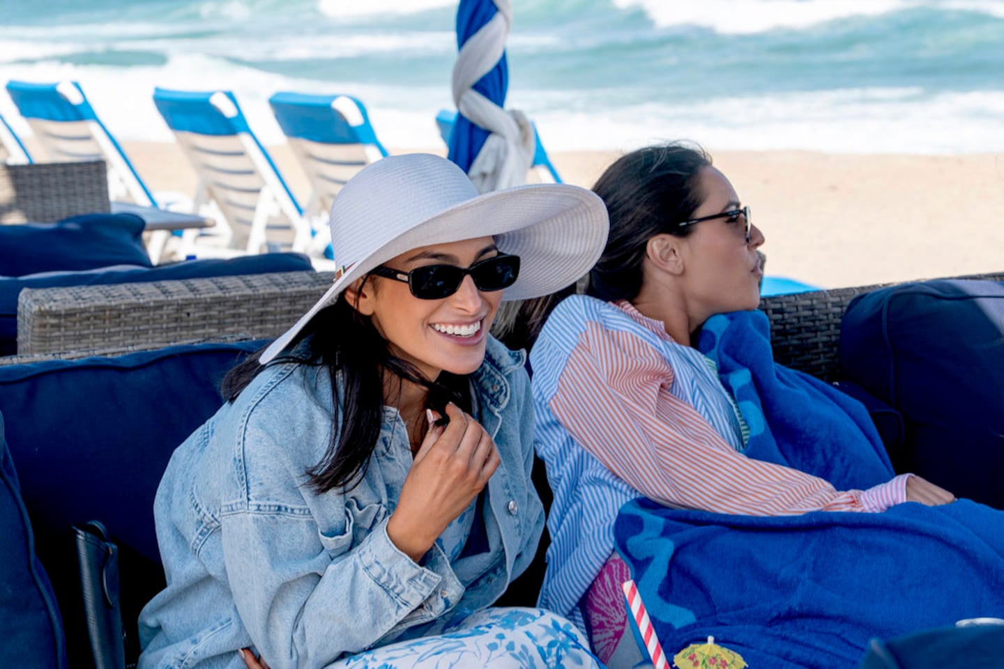 Left to right: Ashley Iaconetti and Kelsey Swanson.