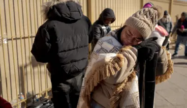 Appeals court clears way for U.S. to reopen border for asylum seekers - The Washington Post